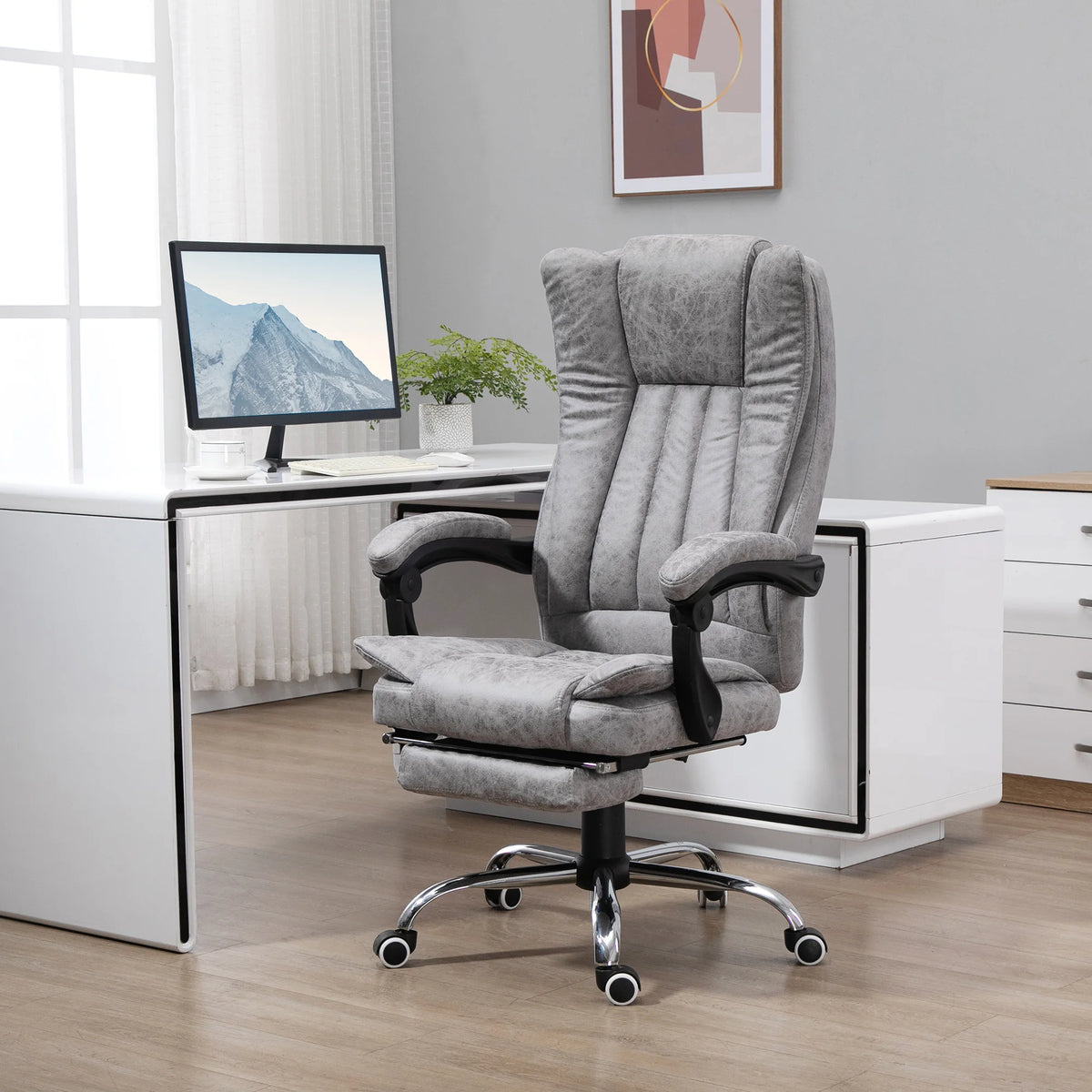 Vinsetto 6 Point Vibration Massage Office Chair, High Back Computer Chair with Heat, Adjustable Height, Reclining Backrest and Retractable Footrest, Gray